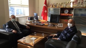 Rektör Ak, Kazım Karabekir Meslek Yüksekokulu'nda incelemelerde bulundu