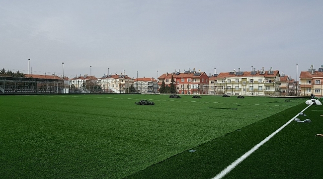 Yunuskent Futbol Sahası'nda yenileme çalışmaları devam ediyor