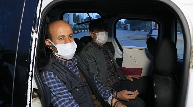 Adana'da durdurulan 2 araçtan 1 ton gümrük kaçağı tütün yakalandı
