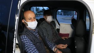 Adana'da durdurulan 2 araçtan 1 ton gümrük kaçağı tütün yakalandı