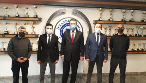 Başarılı sporculara özel okullarda yüzde 100 burs imkanı