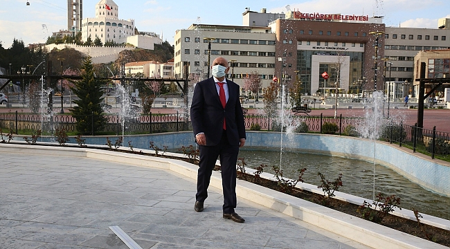 Havalar ısındı, Türk Dünyası Su ve Gül Meydanı canlandı