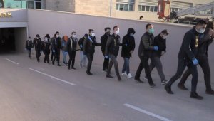 Polisin 6 ay boyunca takip ettiği yasa dışı bahis çetesi çökertildi