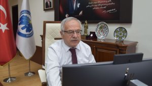 Rektör Ak, öğrencilerin sorularını cevapladı