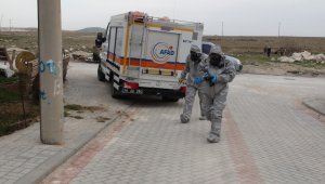 Taşınacakları evden keskin koku gelince pencereden atlayarak yardım istedi