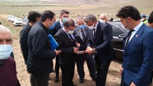 Vali Işık, Ağızboğaz köyünde incelemelerde bulundu