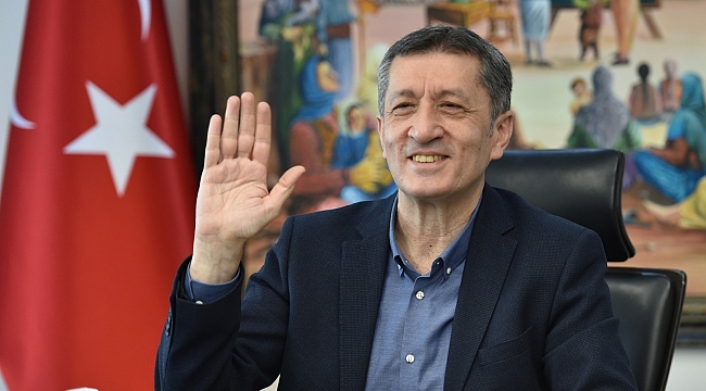 Bakan Selçuk, emekli öğretmenler ile çevrim içi buluştu