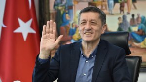 Bakan Selçuk, emekli öğretmenler ile çevrim içi buluştu