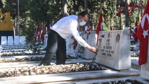Başkan Özyiğit, şehit ailelerini yalnız bırakmadı