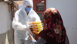 Başkan Yıldızkaya tam kapanma sürecinde esnafların ve ihtiyaç sahibi ailelerin yanında olmaya devam ediyor