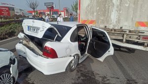 Başkent'te zincirleme kaza: 2 yaralı