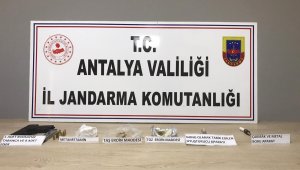Çekici üzerindeki araçtan uyuşturucu ve tabanca çıktı