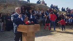 DR. RECEP ŞEKER; “TÜM HEMŞERİLERİMİN DİL BAYRAMINI KUTLUYORUM”