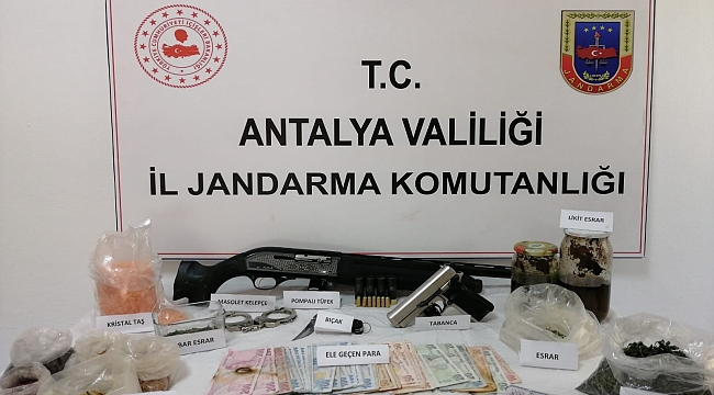 Kaş'ta uyuşturucu operasyonu