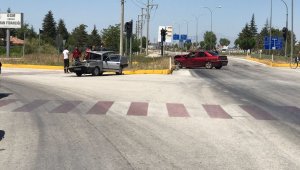 Konya'da otomobiller çarpıştı: 1 yaralı