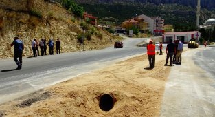 Ermenek'te sanayi yoluna yeni kavşak çalışması