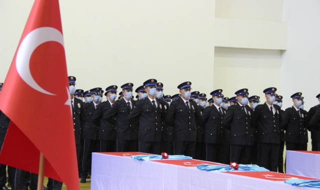 Karaman POMEM'de 260 polis adayı mezun oldu