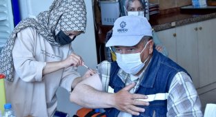 Karatay Belediyesi personeli Covid-19 aşısı oluyor