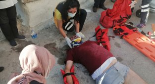 Aksaray'da Hava almak için çıktığı balkondan aşağıya düştü