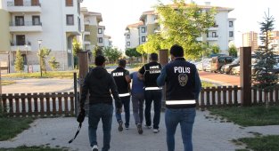 Karaman'da uyuşturucu operasyonu: 20 gözaltı