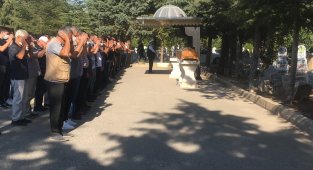 Konya'daki kazada hayatını kaybeden 3 genç toprağa verildi