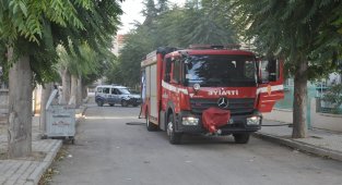 Karamanda Apartmanın bodrum katında çıkan yangın korkuttu