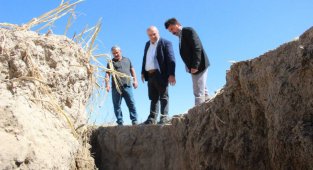Konya'da görünen yüzey yarıkları Karaman'da da oluştu
