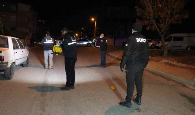 Karaman'da bir kişi, halasının oğlunu silahla vurdu
