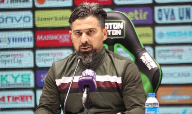 İlhan Palut: "Berabere bitecek bir maç beni üzerdi"