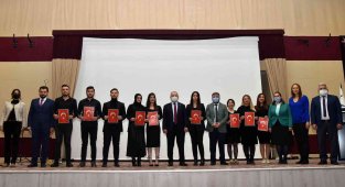 Rektör Namık Ak: "Kalkınmış bir ülke için güçlü bir eğitim sistemi zorunludur"