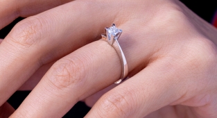 Yılbaşında şıklığınızı Blue Diamond ile tamamlayın!