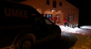Hastalanan bebek için UMKE'nin 6 saatlik kar mücadelesi