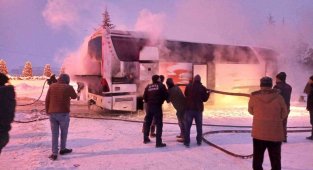 İşçileri taşıyan servis otobüsünde yangın