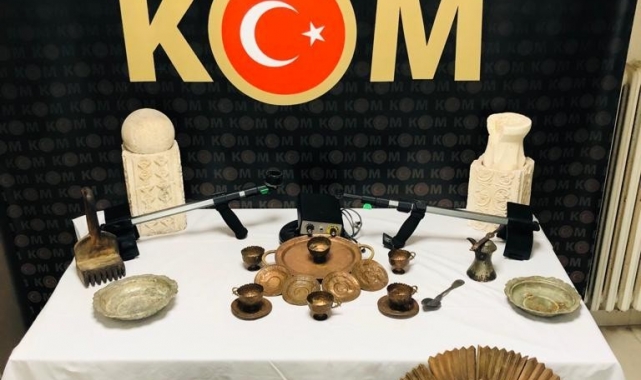 Karaman'da 24 parça tarihi eser ele geçirildi