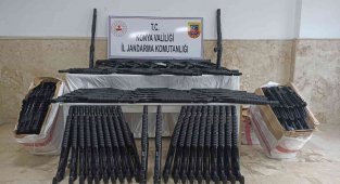 Konya'da yasa dışı üretim 150 pompalı tüfek ele geçirildi