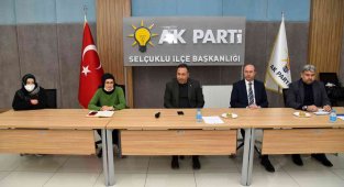 AK Parti Selçuklu Kadın Kolları seçim stratejisini belirledi