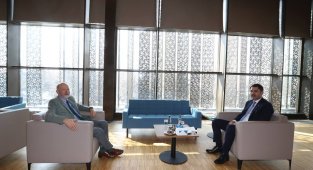 Bakan Kurum, İngiltere'nin Ankara Büyükelçisi Chilcott ile görüştü