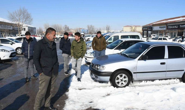 Galericiler satış olmadığından vatandaş düşmeyen fiyatlardan yakınıyor