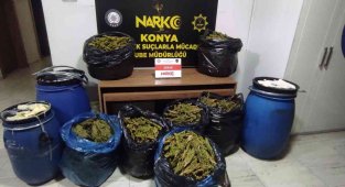 Konya'da durdurulan araçtan 48 kilo 950 gram uyuşturucu çıktı