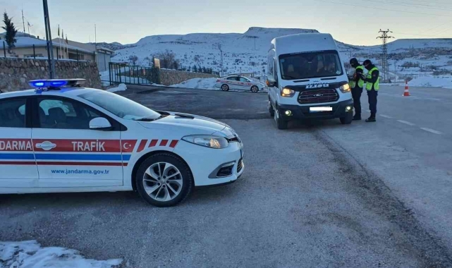 Okullar açıldı, jandarma servis denetimlerine başladı