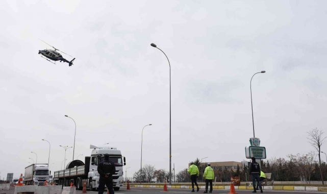 Aksaray'da helikopter destekli trafik denetimi