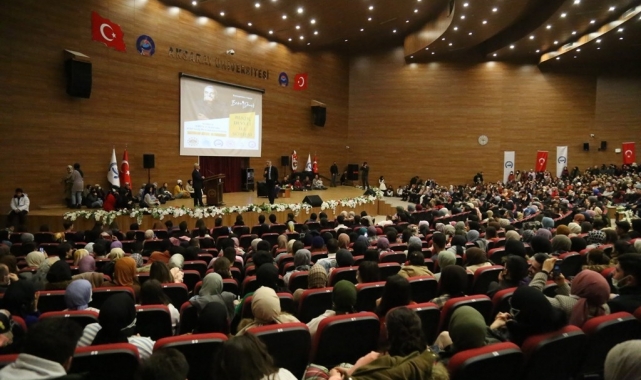 ASÜ'de "Kitap Tahlil Projesi" söyleşisi