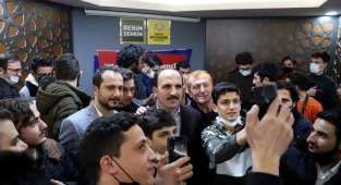 Başkan Altay çalışan gençlerle buluştu