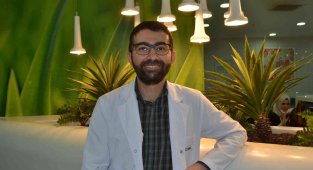 Doç. Dr. Ata: "Tükürük bezi taşlarının lazerle kırılması organ koruyucu işleme dönüşmüştür"
