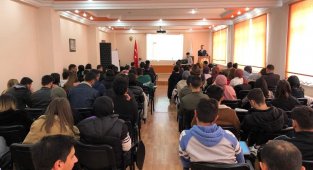 Hadim'de insan hayatında zamanın önemi konulu konferans verildi