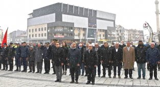 Kulu'da şehitler törenle anıldı