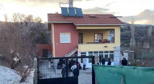 Anne ve kızı sobadan sızan gazdan hayatını kaybetti