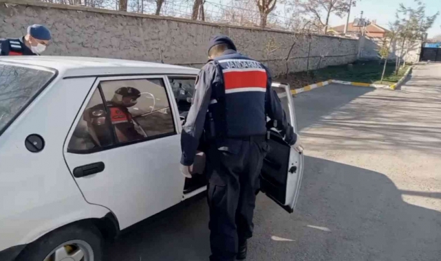 Arabada eroin, ceplerinde esrar, evlerinde uyuşturucu hap çıktı