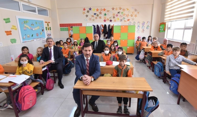Başkan Kılca: "İlçemizde eğitim kalitesinin artması için gayretimiz sürüyor"
