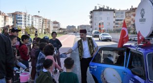 Karatay belediyesi Ramazan davulu geleneğine sahip çıkıyor